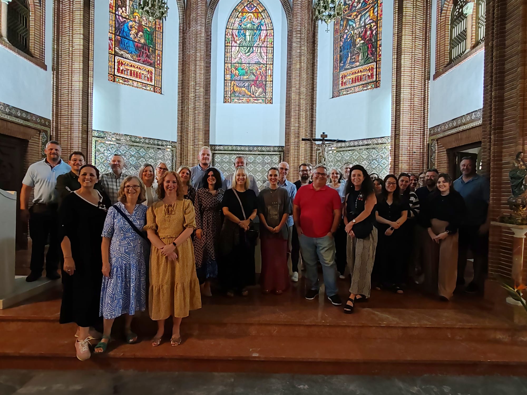 Formación sobre liderazgo regenerativo para centros educativos de Gales | Regeneratives Führungstraining für Schulen in Wales